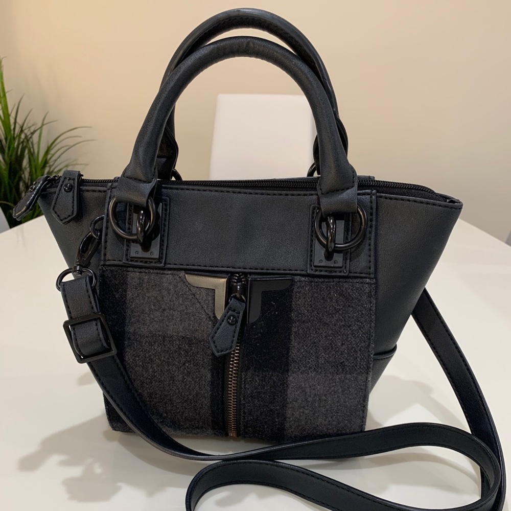 Authentic Danielle Nicole Crossbody Bag - Black